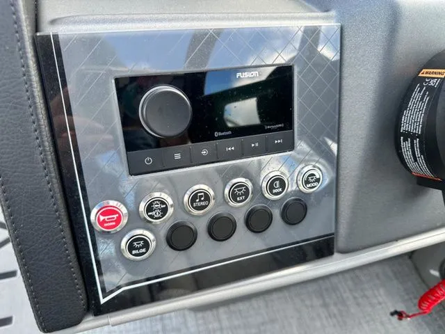 Slide: The Image of Tahoe 2385 ql 2025 - 6