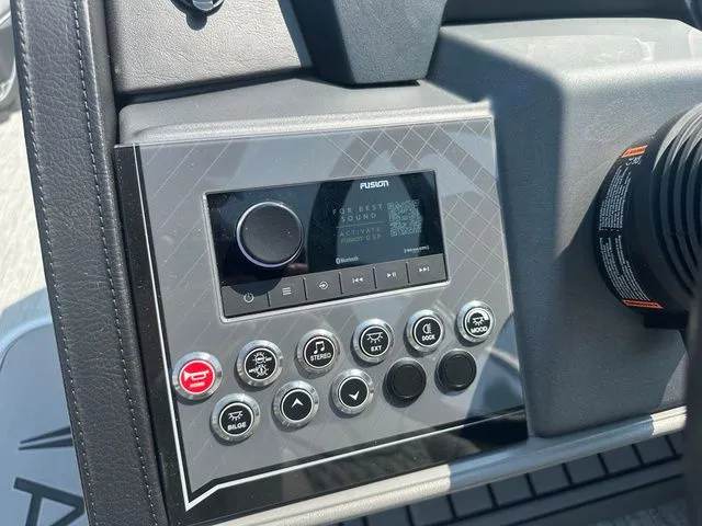 Slide: The Image of Tahoe 2385 ql 2025 - 15