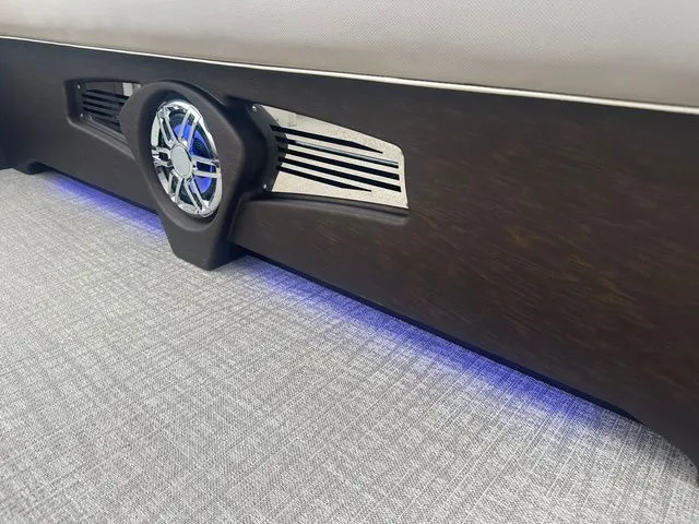 Slide: The Image of Tahoe 25 Cascade QL 2025 - 24