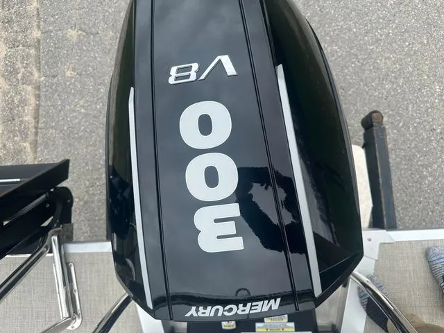 Slide: The Image of Tahoe 25 Cascade QL 2025 - 26