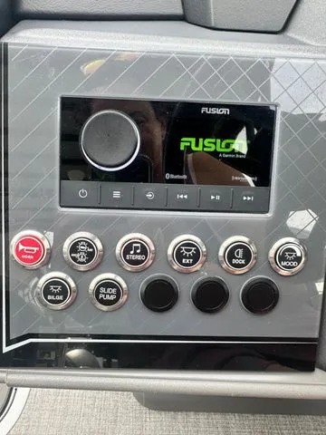 Slide: The Image of Tahoe 2785 Cascade Entertainer 2025 - 14