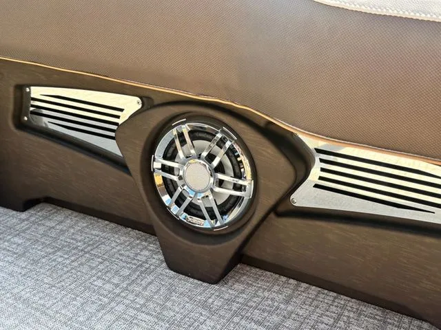 Slide: The Image of Tahoe 2585 Cascade QL 2025 - 22