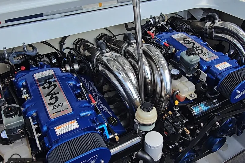 Slide: The Image of 2005 Formula 353 FASTech engine bay with dual Mercury 525 EFI engines. - 98