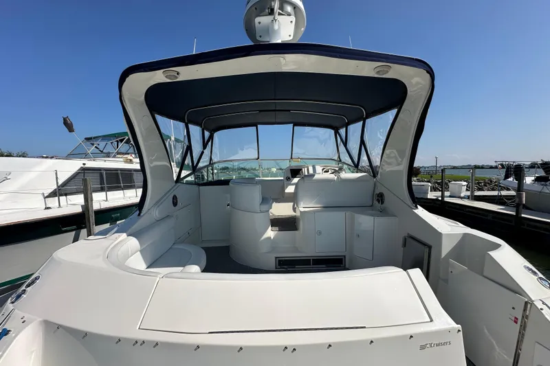 Slide: The Image of 1995 Cruisers Yachts 3570 Esprit for sale by Lucas Sochacki at Parma Marine (440) 915-8995 - 10