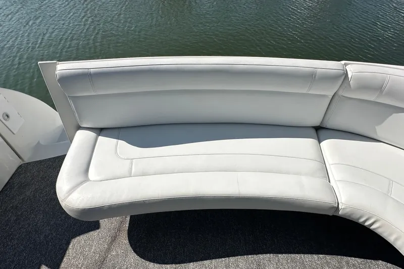 Slide: The Image of 1995 Cruisers Yachts 3570 Esprit for sale by Lucas Sochacki at Parma Marine (440) 915-8995 - 20