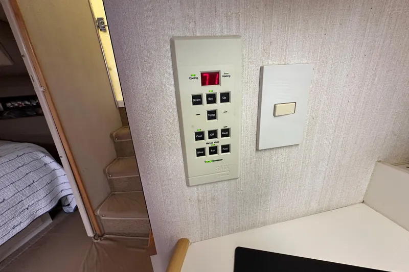 Slide: The Image of 1995 Cruisers Yachts 3570 Esprit for sale by Lucas Sochacki at Parma Marine (440) 915-8995 - 43