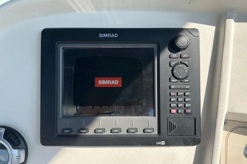 Slide: The Image of 1995 Cruisers Yachts 3570 Esprit for sale by Lucas Sochacki at Parma Marine (440) 915-8995 - 46