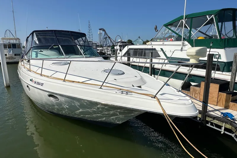 Slide: The Image of 1995 Cruisers Yachts 3570 Esprit for sale by Lucas Sochacki at Parma Marine (440) 915-8995 - 5