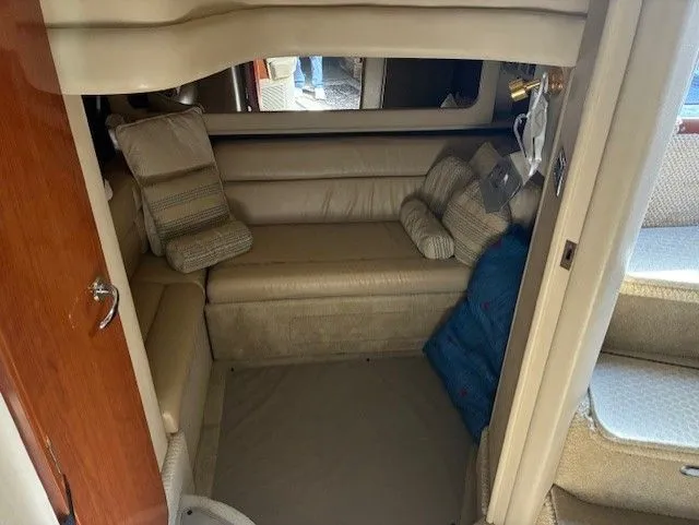 Slide: The Image of Sea Ray 410 Sundancer 2003 - 3