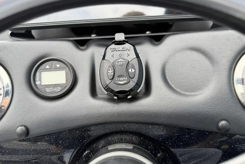 Slide: The Image of Dashboard of 2019 Phoenix 921 PRO XP with Talon control panel. - 20