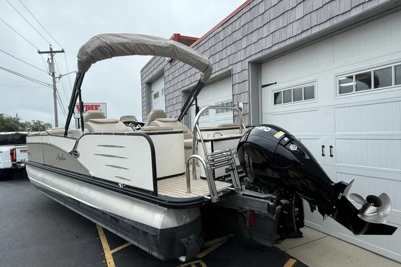 Slide: The Image of 2018 Avalon 2385 Catalina Rear Lounger Tri Toon boat with high-performance features. - 6