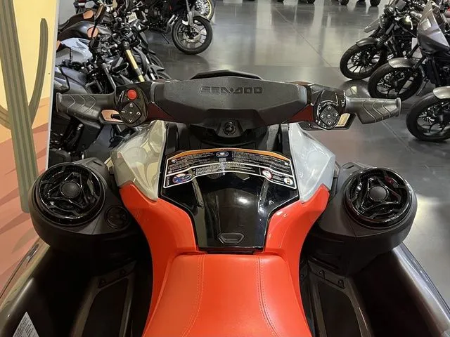 Slide: The Image of Sea-Doo GTI™ SE 170 iBR, iDF with Audio 2022 - 6