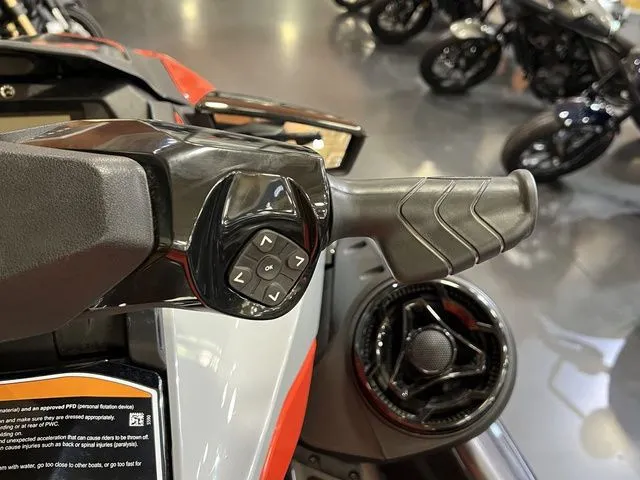 Slide: The Image of Sea-Doo GTI™ SE 170 iBR, iDF with Audio 2022 - 9