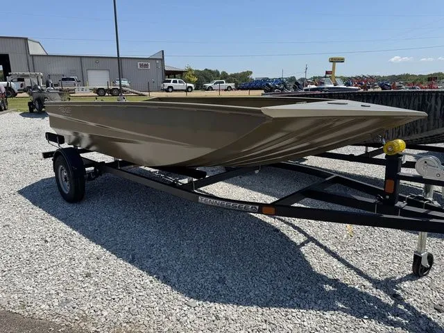 Slide: The Image of Edge Boats 553 Sportsman 2026 - 4