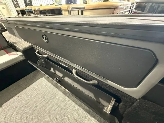 Slide: The Image of Alumacraft Trophy 185X SP FSX 2025 - 19