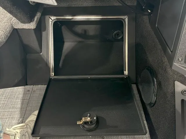 Slide: The Image of Alumacraft Trophy 185X SP FSX 2025 - 30