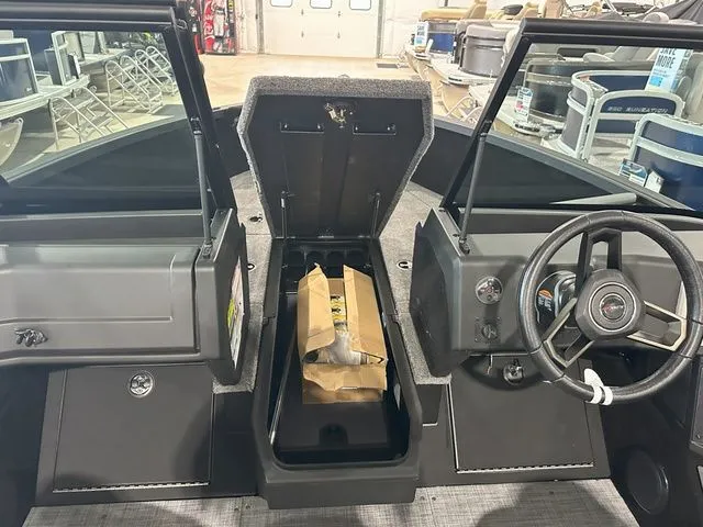 Slide: The Image of Alumacraft Trophy 185X SP FSX 2025 - 45