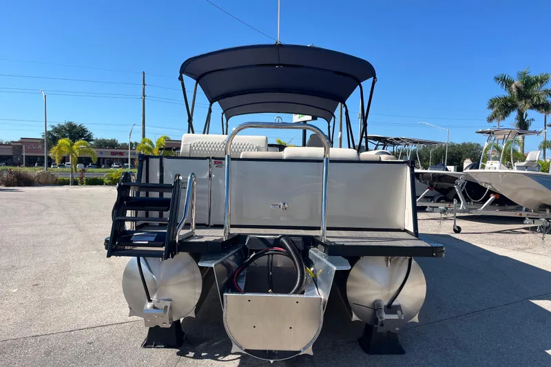 Slide: The Image of 2026 Avalon 2785 Catalina Bar Tri Toon with Mercury 400hp V-10 engine, rear view. - 6