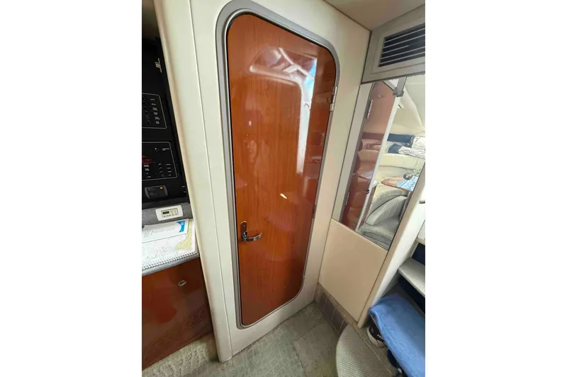 Slide: The Image of Interior cabin door of 2007 Formula 27 Performance Cruiser yacht. - 40
