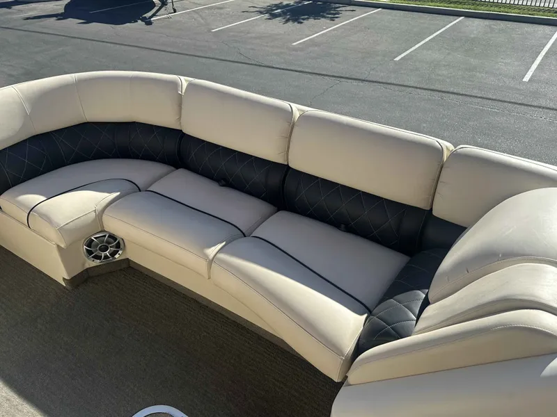 Slide: The Image of Bennington 25753QCWIODR Q25 2014 - 10