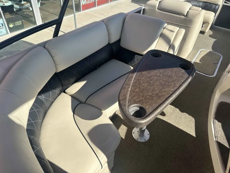 Slide: The Image of Bennington 25753QCWIODR Q25 2014 - 15