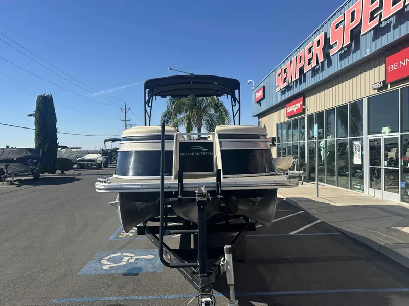 Slide: The Image of Bennington 25753QCWIODR Q25 2014 - 5