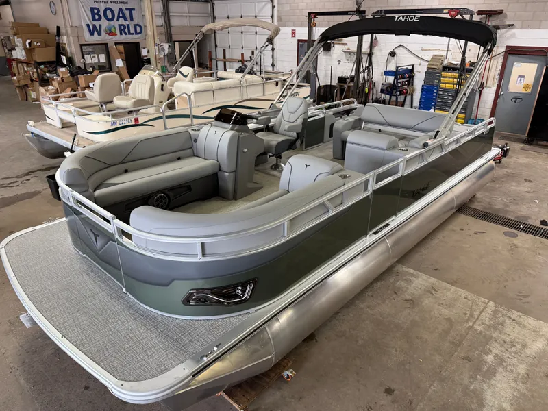 The Image of Tahoe Sport 2385 Swingback (VRB) & Honda 4-Stroke EFI 2025 - 1