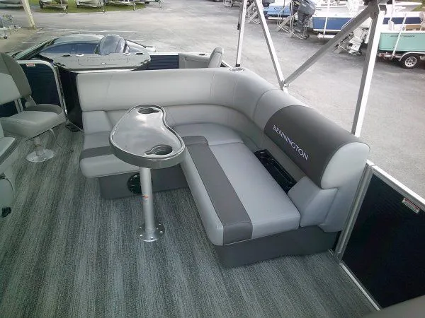 Slide: The Image of Bennington 20SS 2026 - 5