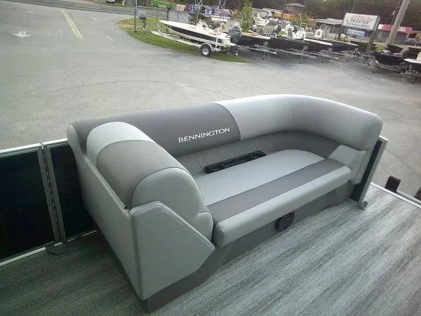 Slide: The Image of Bennington 20SS 2026 - 7