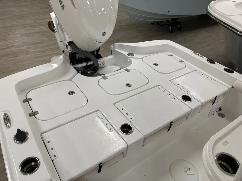 Slide: The Image of Sea Hunt BX 25 FS 2026 - 10