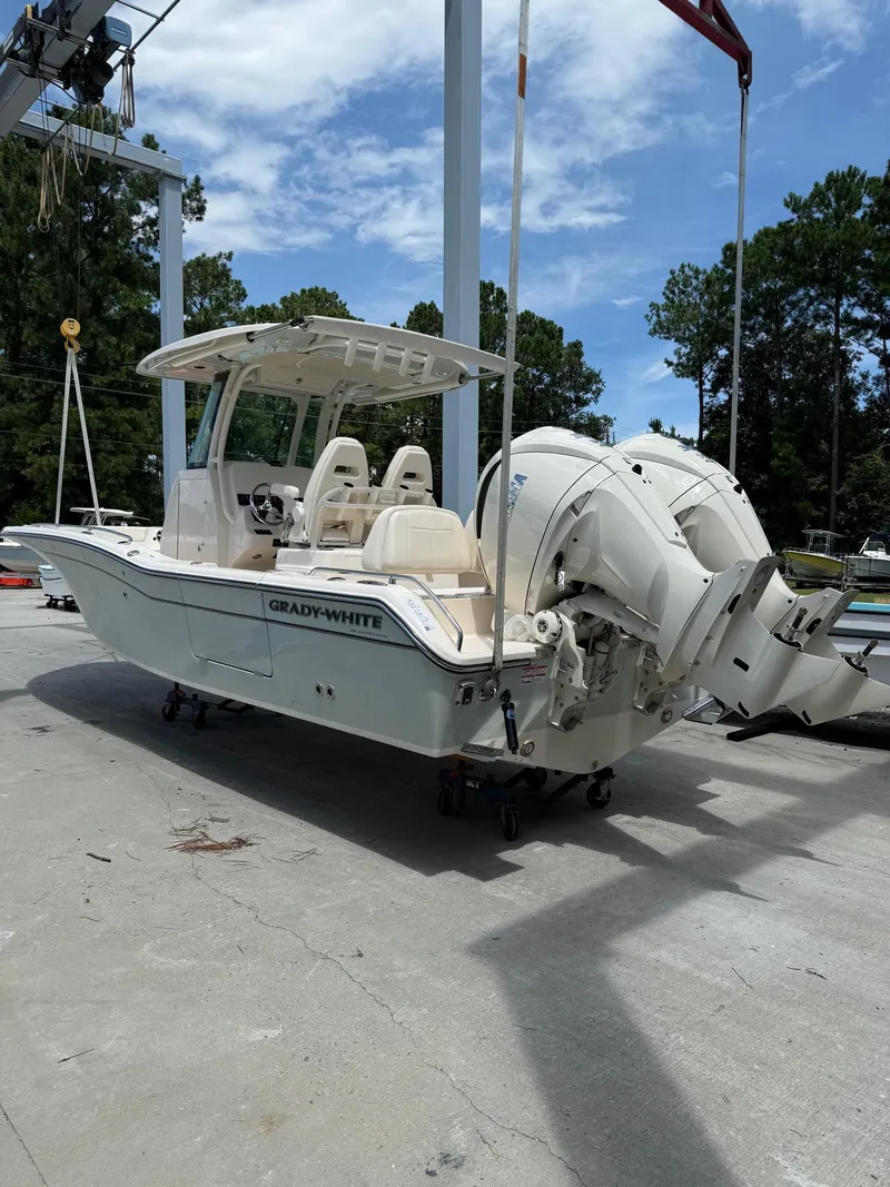 Slide: The Image of Grady-White 281 Coastal Explorer 2026 - 3