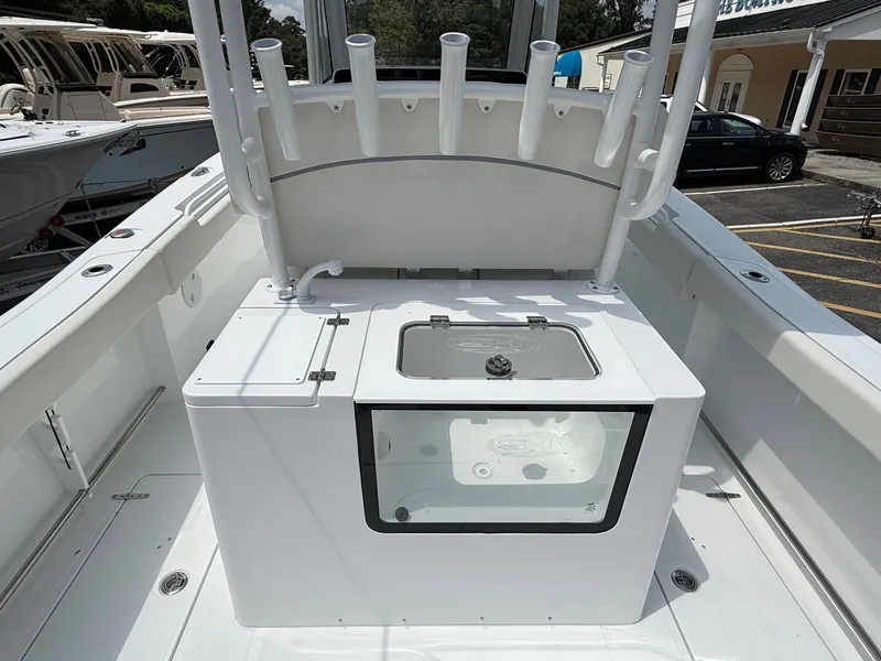 Slide: The Image of Sea Hunt Gamefish 30 Forward Seating 2026 - 12