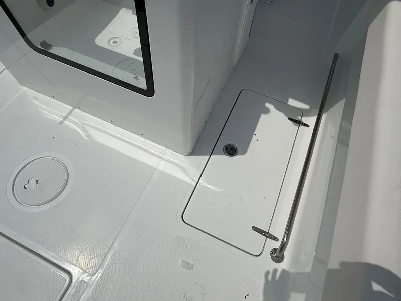 Slide: The Image of Sea Hunt Gamefish 30 Forward Seating 2026 - 13