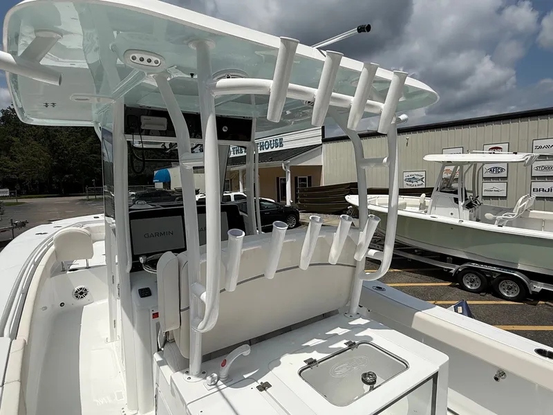 Slide: The Image of Sea Hunt Gamefish 30 Forward Seating 2026 - 16