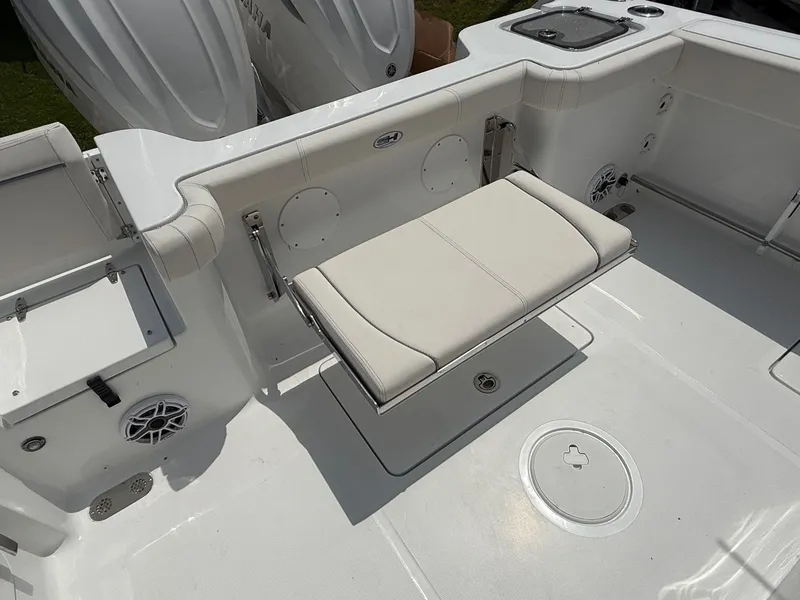 Slide: The Image of Sea Hunt Gamefish 30 Forward Seating 2026 - 8