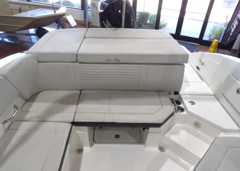 Slide: The Image of Sea Ray SPX 230 2023 - 21