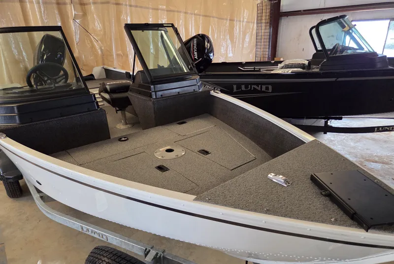 Slide: The Image of Lund 1650 Angler Sport 2024 - 18