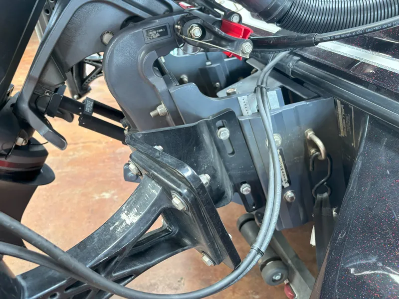 Slide: The Image of Skeeter ZX250 2020 - 10