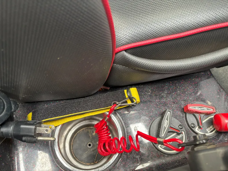 Slide: The Image of Skeeter ZX250 2020 - 22