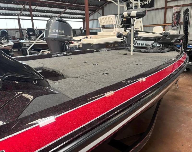 Slide: The Image of Skeeter ZX250 2020 - 3