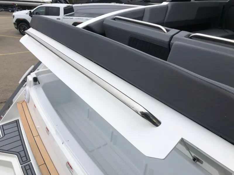 Slide: The Image of Cobalt R33 OB 2023 - 26