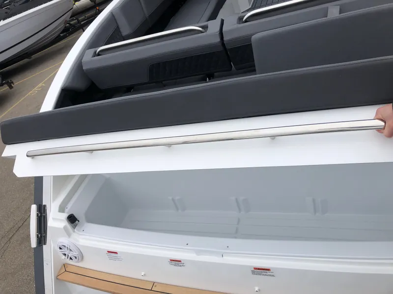 Slide: The Image of Cobalt R33 OB 2023 - 27