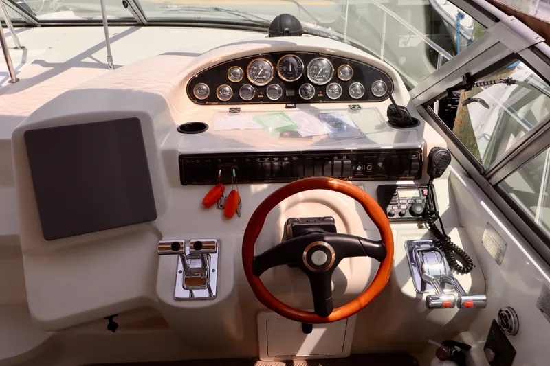 Slide: The Image of Cruisers Yachts 3870 helm from 2000 with instruments. - 13