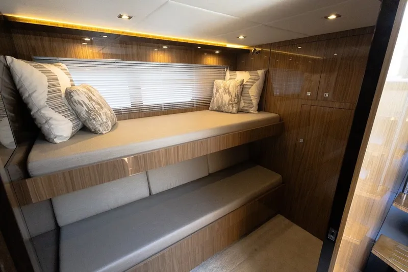 Slide: The Image of Cruisers 60 Cantius 2021 - 27