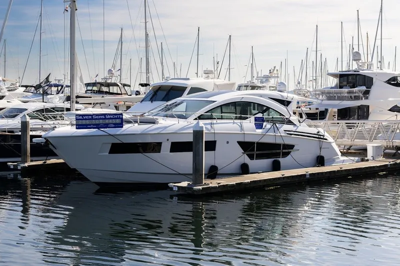 Slide: The Image of Cruisers 60 Cantius 2021 - 3