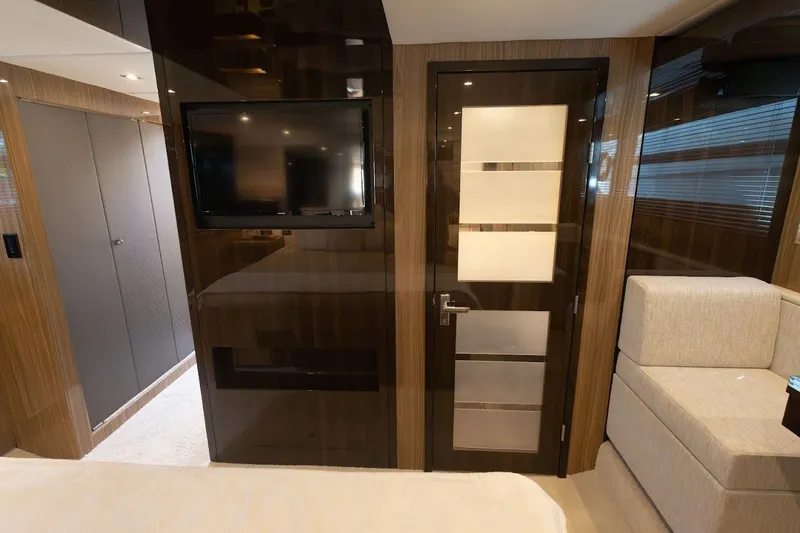 Slide: The Image of Cruisers 60 Cantius 2021 - 38
