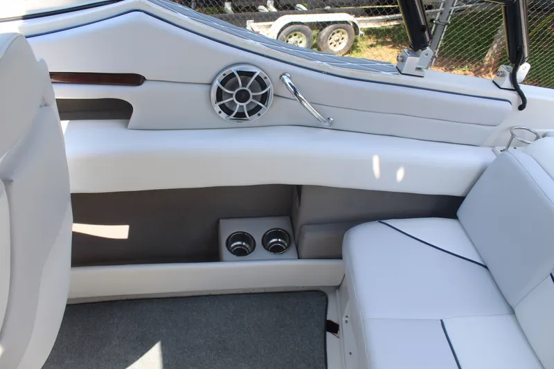 Slide: The Image of Sea Ray 230 Select 2007 - 14