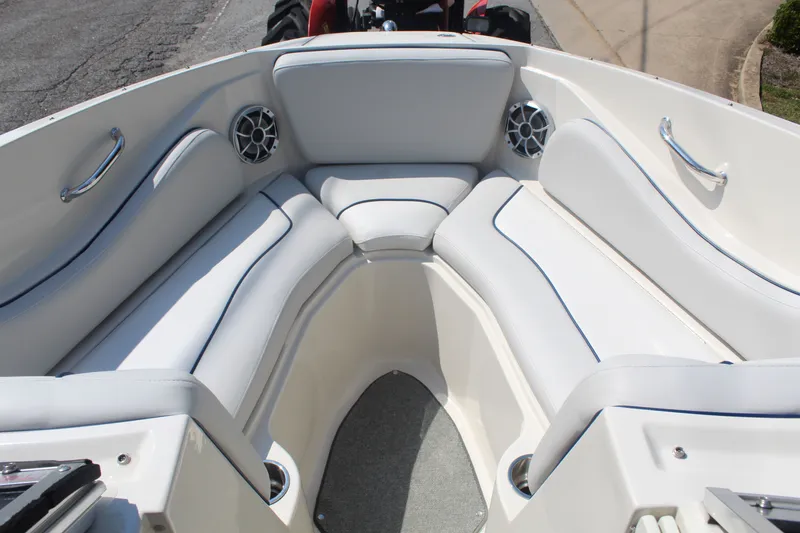 Slide: The Image of Sea Ray 230 Select 2007 - 15