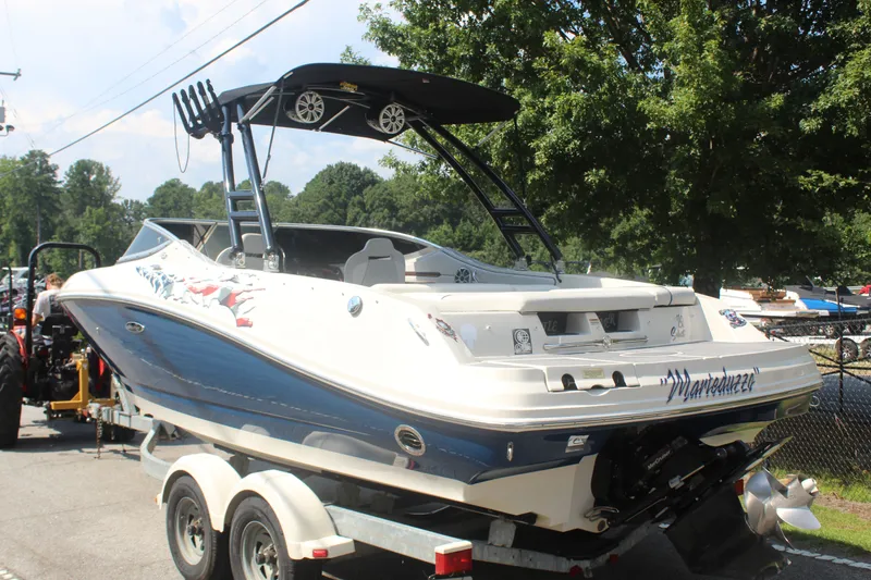 Slide: The Image of Sea Ray 230 Select 2007 - 3