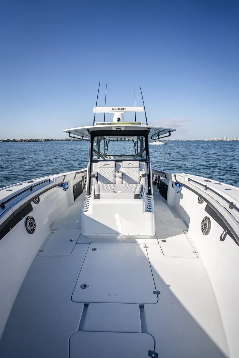 Slide: The Image of Yellowfin 42 Offshore 2024 - 54